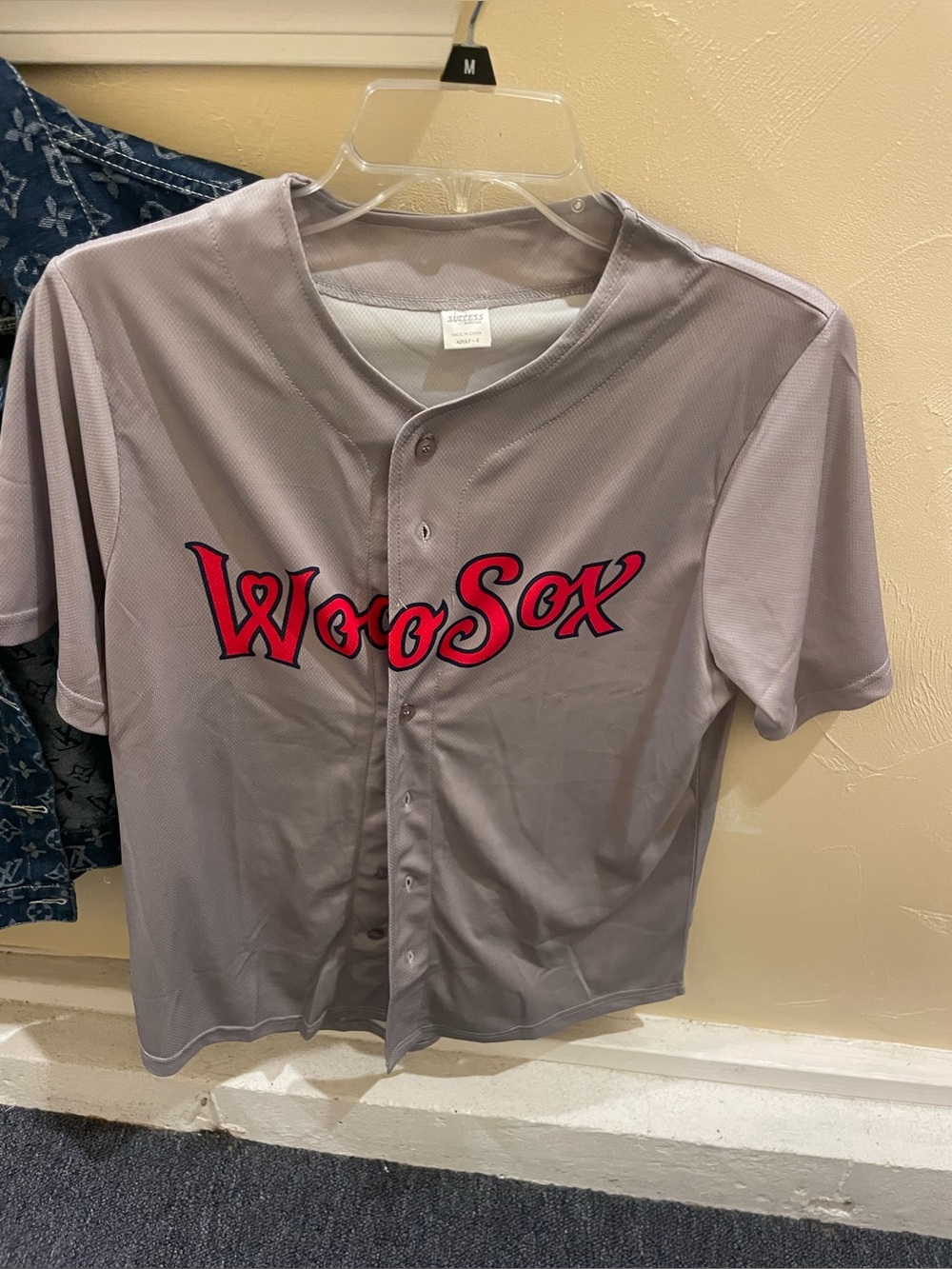WORCESTER WOO SOX SHIRT SZ S UNISEX